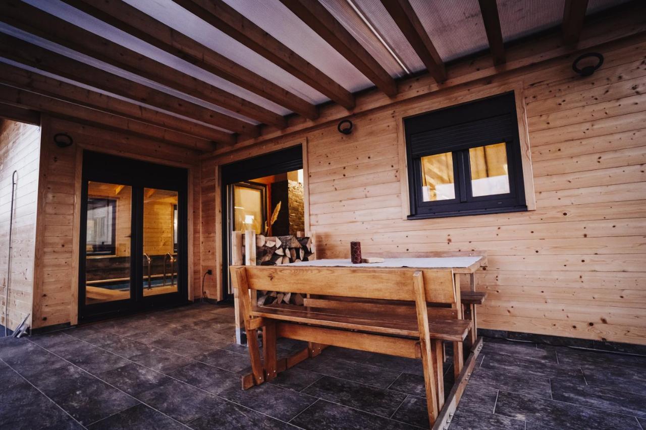Holiday Home Nightswim Inn Vrbovec Dış mekan fotoğraf
